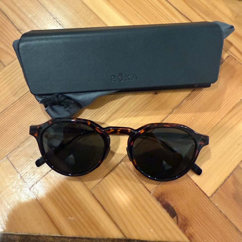 Roka Collins polarized sunglasses - tortoiseshell and black. Like new!